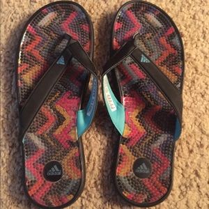 Adidas 9 Black flip flops